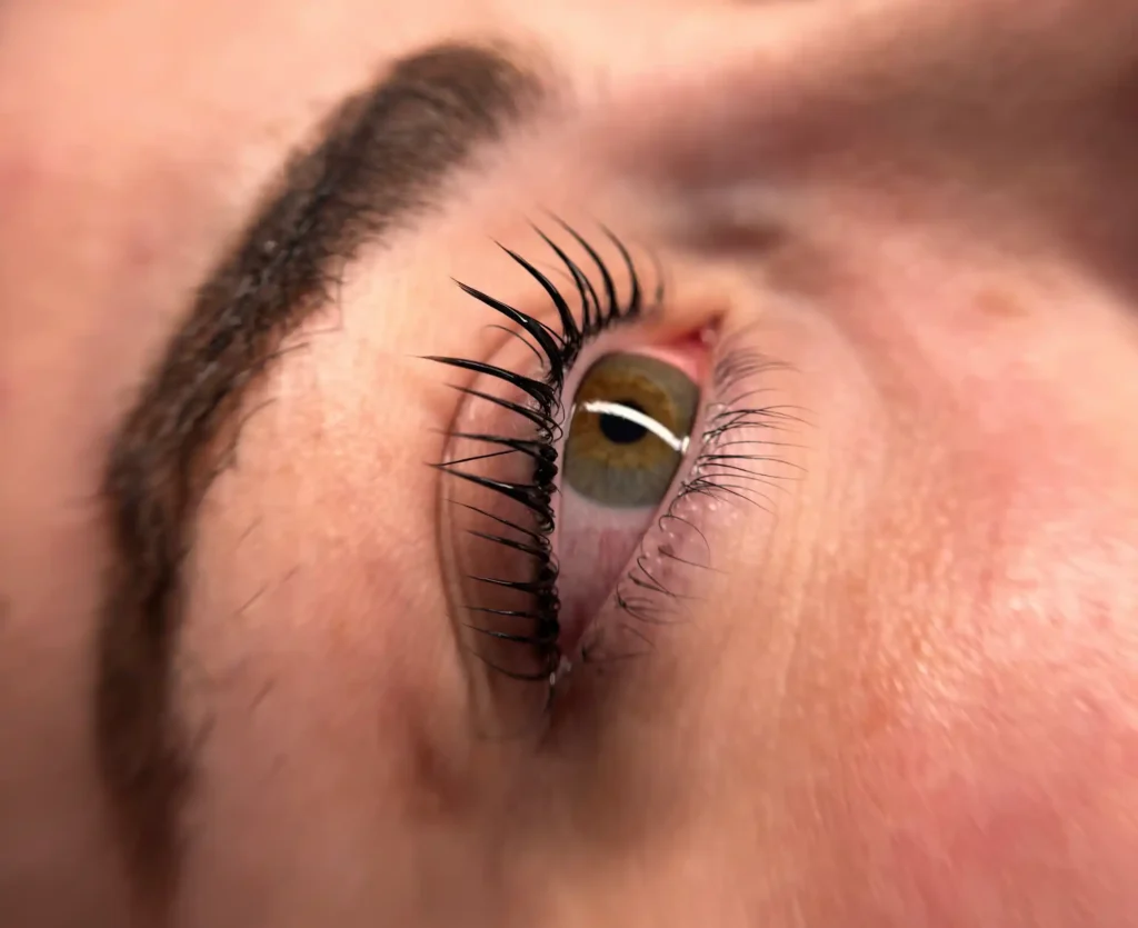 eyelash lift and tint